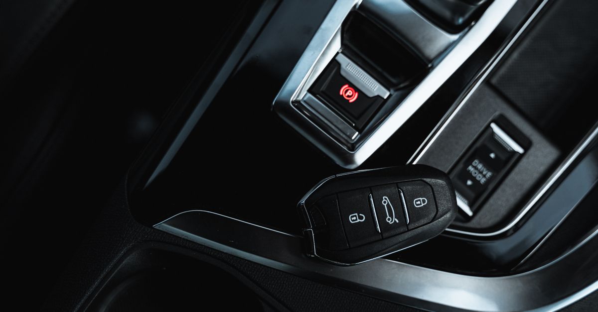 Chevrolet car key fob — Sepulveda Blvd Locksmith