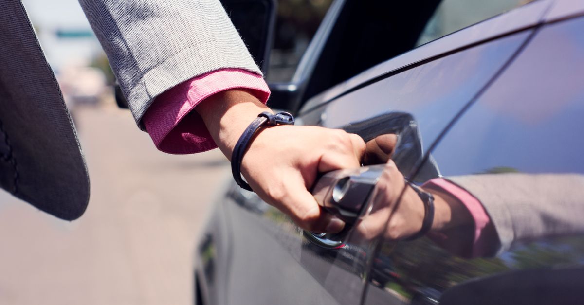 Getting Back Into Your Car Without a Dealer Trip — Sepulveda Blvd Locksmith